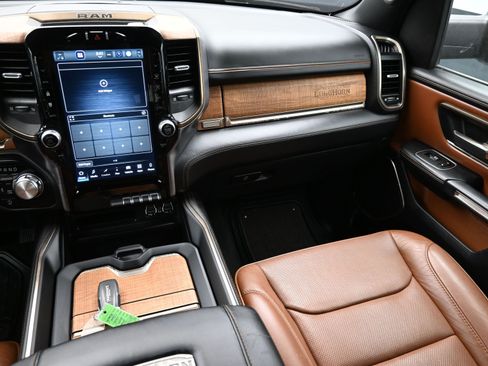 Used 2022 RAM 1500 Limited w/ Body Color Bumper Group image 38