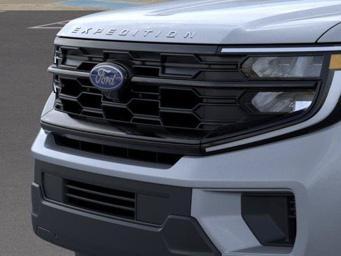 New 2026 Ford Expedition Max Active RWD image 17