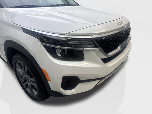 Used 2023 Kia Seltos S FWD image 17