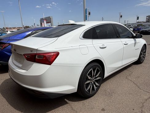 Used 2018 Chevrolet Malibu LT FWD image 10