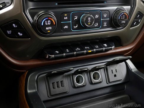 Used 2015 Chevrolet Silverado 2500 High Country w/ Duramax Plus Package AWD/4WD image 22