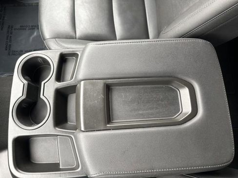 Used 2025 GMC Sierra 1500 SLT image 29