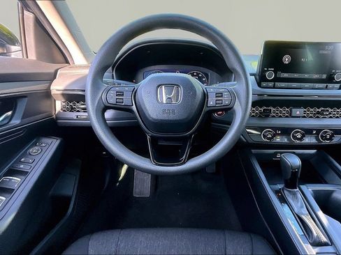 Used 2025 Honda Accord LX image 7