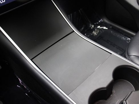 Used 2020 Tesla Model Y Performance image 38