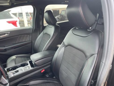 Used 2021 Ford Edge ST-Line FWD image 9