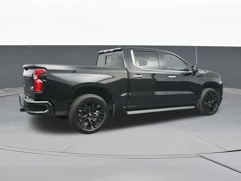 Used 2019 Chevrolet Silverado 1500 High Country w/ Technology Package AWD/4WD image 16