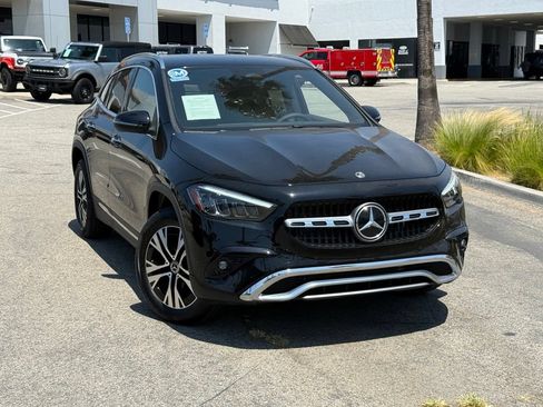 Used 2025 Mercedes-Benz GLA 250 image 2