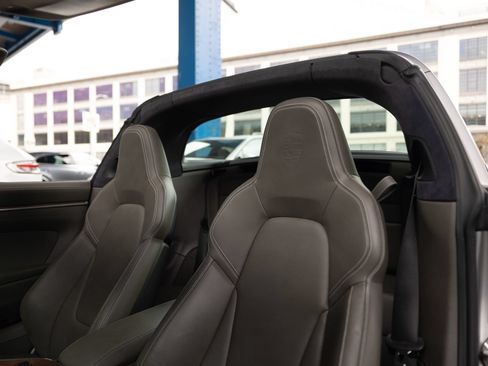 Certified 2021 Porsche 911 AWD/4WD image 5