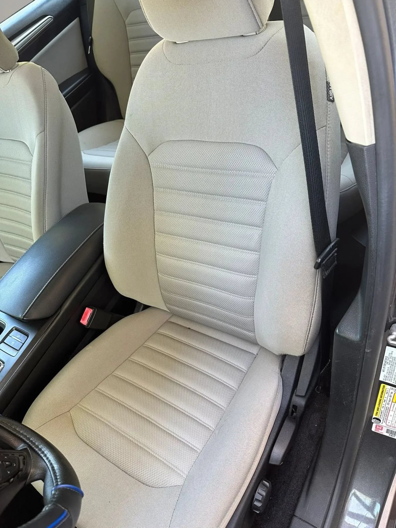 Used 2018 Ford Fusion S FWD image 16