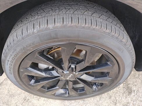 Used 2023 Kia Sorento SX image 9