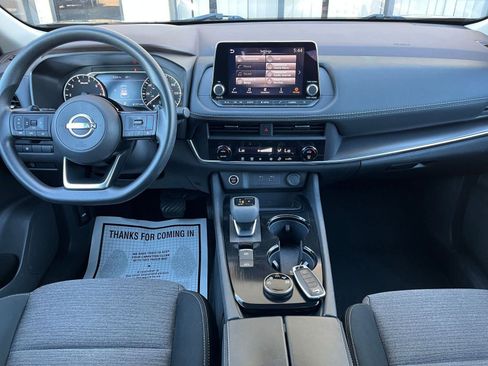 Used 2023 Nissan Rogue SV image 33