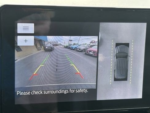 Used 2022 Ford Explorer Limited w/ Equipment Group 301A image 3