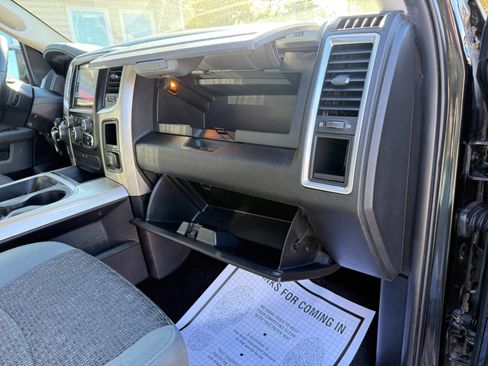 Used 2018 RAM 1500 Classic SLT w/ Luxury Group image 53