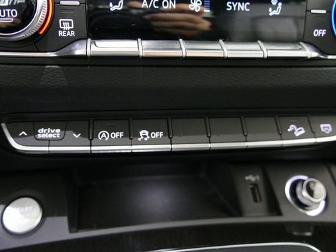 Used 2019 Audi Q5 2.0T Premium w/ Convenience Package image 21