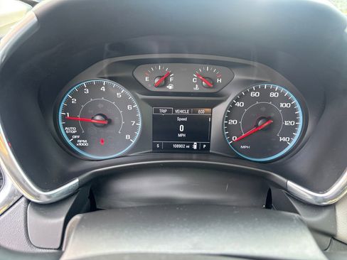 Used 2020 Chevrolet Equinox LS w/ LS Convenience Package image 15