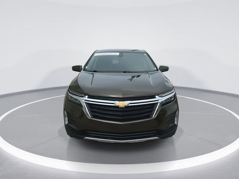 Used 2023 Chevrolet Equinox LT image 3