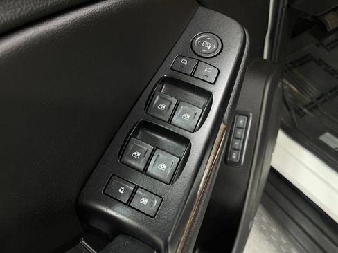Used 2017 Chevrolet Tahoe LT AWD/4WD image 16