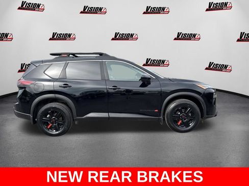 Used 2025 Nissan Rogue SV AWD/4WD image 4