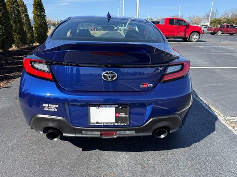 Used 2026 Toyota GR86 Premium w/ Performance Package image 2