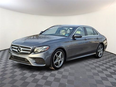 Used 2020 Mercedes-Benz E 350 4MATIC Sedan image 3
