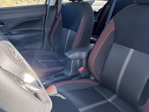 New 2025 Nissan Versa SR w/ Trunk Package image 9