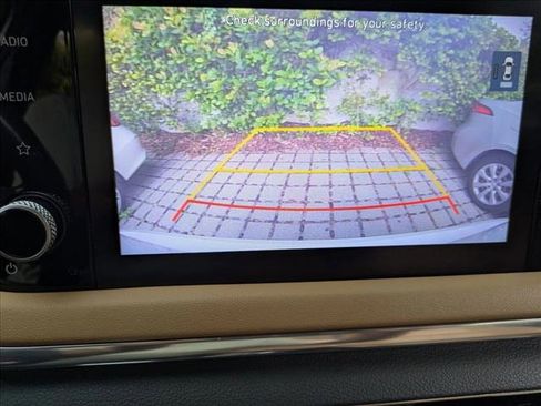 Used 2020 Hyundai Sonata SEL w/ Premium + Sunroof Package FWD image 14