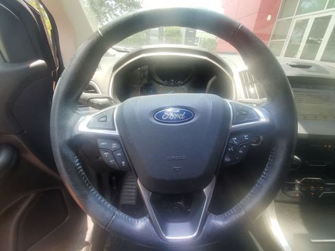 Used 2019 Ford Edge SEL w/ Equipment Group 201A FWD image 14