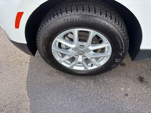 Used 2024 Chevrolet Equinox LS AWD/4WD image 45