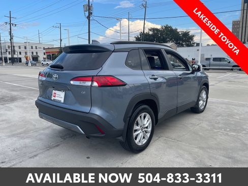 Certified 2023 Toyota Corolla Cross LE w/ Moonroof Package FWD image 6