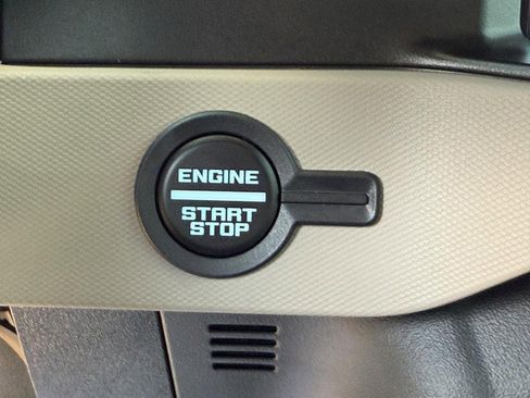 Used 2023 Ford Bronco Wildtrak image 15