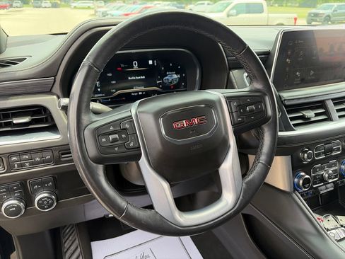 Used 2022 GMC Yukon SLT w/ SLT Luxury Package AWD/4WD image 19