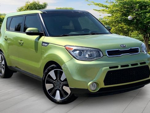 Used 2014 Kia Soul ! w/ Sun & Sound Package FWD image 3