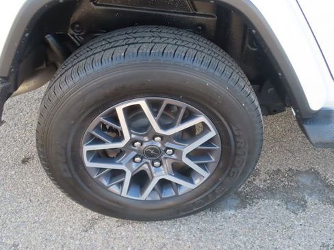 Used 2024 Jeep Wrangler Sahara w/ Technology Group image 16