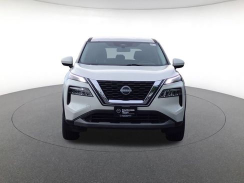 Used 2023 Nissan Rogue SV AWD/4WD image 2