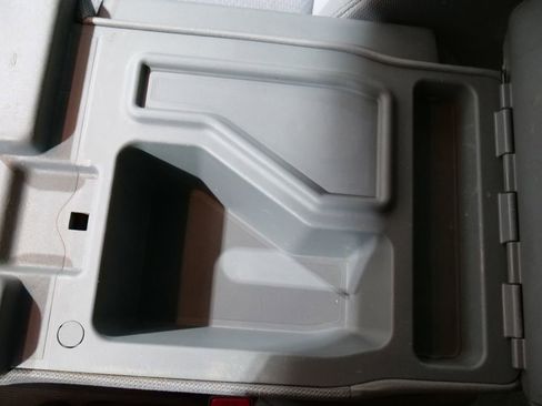 Used 2011 Ford F150 XLT w/ XLT Chrome Pkg image 34