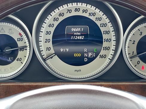 Used 2014 Mercedes-Benz E 350 4MATIC Sedan image 10