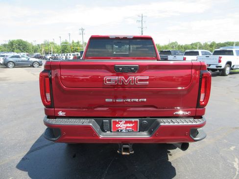 Certified 2020 GMC Sierra 2500 AT4 w/ AT4 Premium Package AWD/4WD image 8