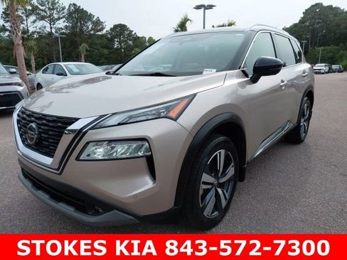 Used 2021 Nissan Rogue SL w/ Premium Package FWD image 1