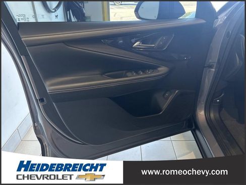 Used 2024 Chevrolet Blazer EV LT AWD/4WD image 10