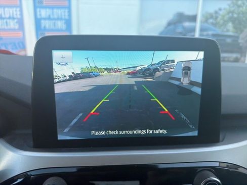 Used 2022 Ford Escape SEL w/ Class II Trailer Tow Package FWD image 13