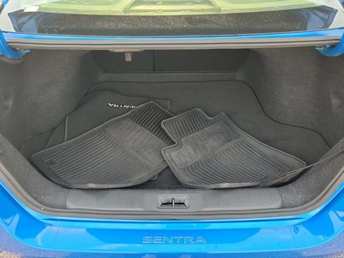 Certified 2020 Nissan Sentra SR w/ Trunk Package FWD image 8