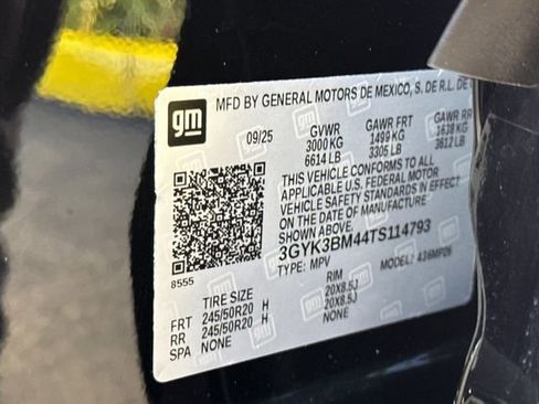 New 2026 Cadillac Optiq Luxury 1 image 28