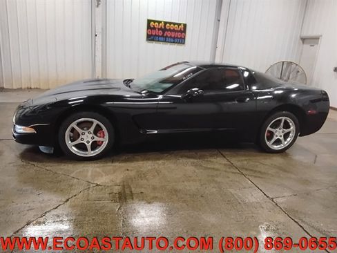 Used 2004 Chevrolet Corvette Coupe w/ Preferred Equipment Group image 5