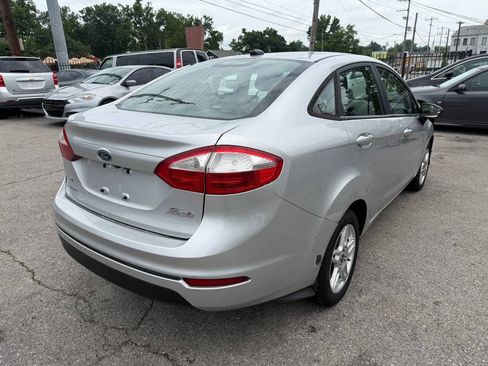 Used 2018 Ford Fiesta SE FWD image 6