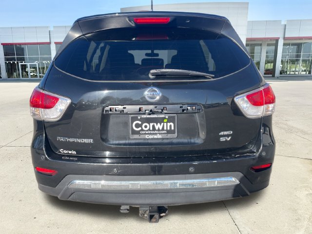 Used 2015 Nissan Pathfinder SV FWD image 4