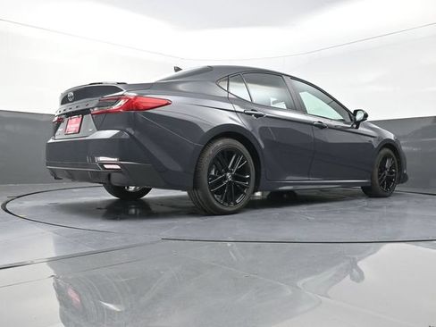 Used 2026 Toyota Camry SE FWD image 37