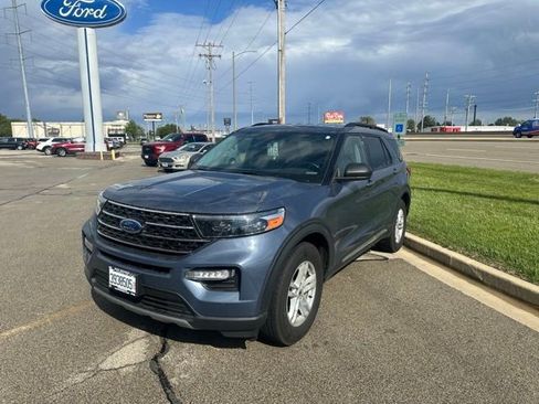 Used 2021 Ford Explorer XLT w/ Equipment Group 202A AWD/4WD image 1