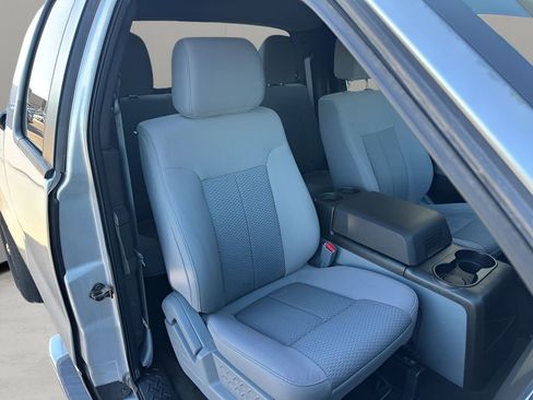 Used 2012 Ford F150 XLT w/ XLT Chrome Pkg image 31