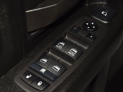 Used 2024 RAM 3500 Tradesman w/ Chrome Appearance Group image 36