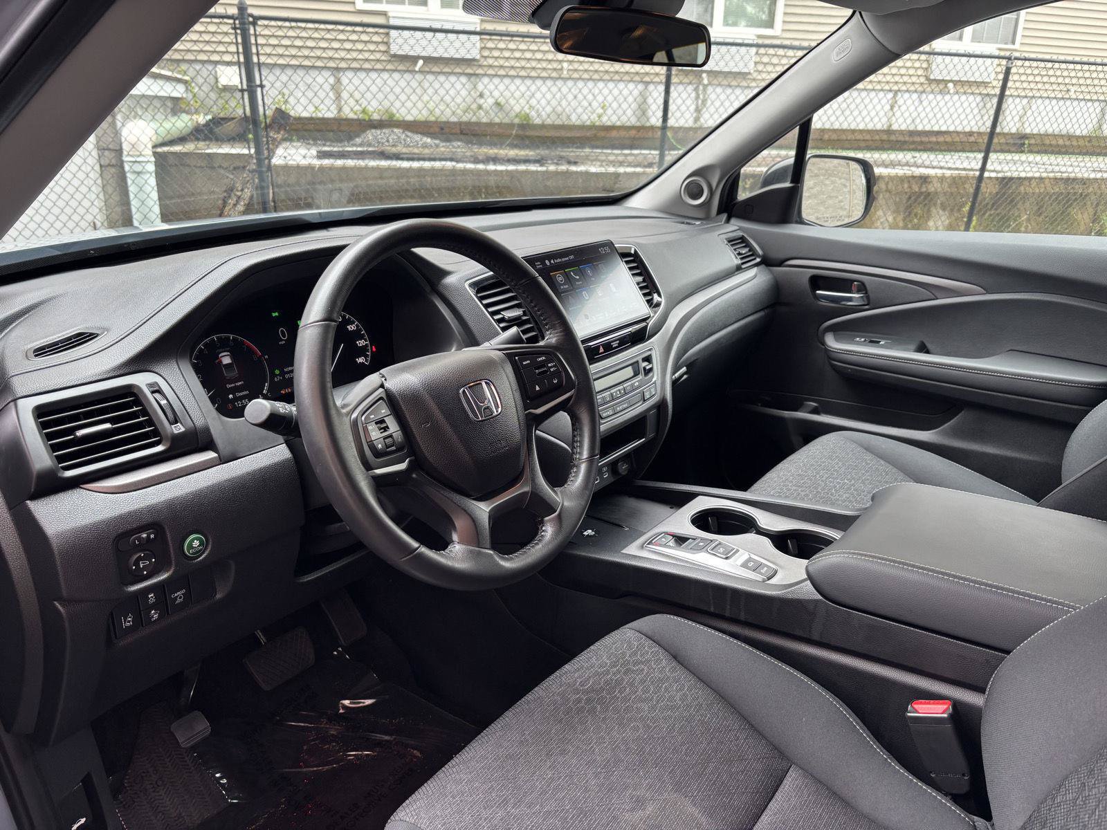 Used 2024 Honda Ridgeline Sport image 8